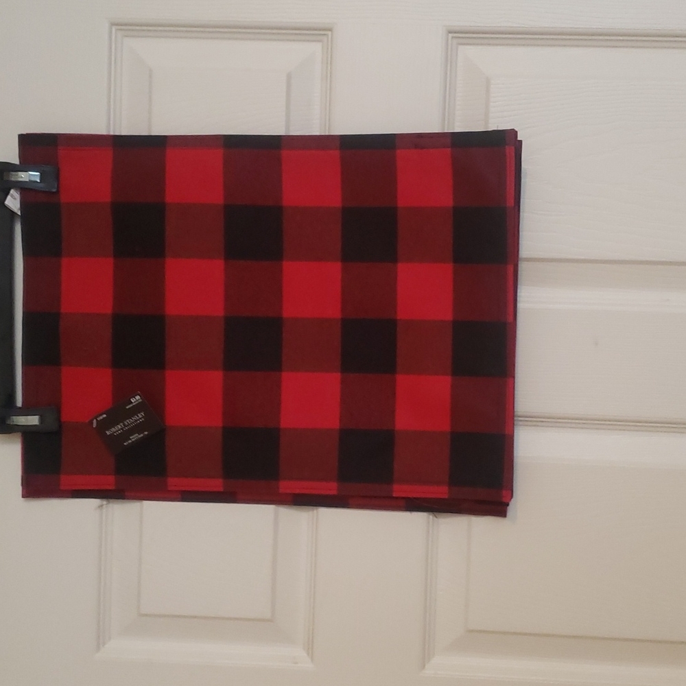 Set of 4 Robert Stanley Buffalo plaid placemats
